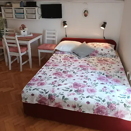 Anna Biograd Na Moru Exterior photo